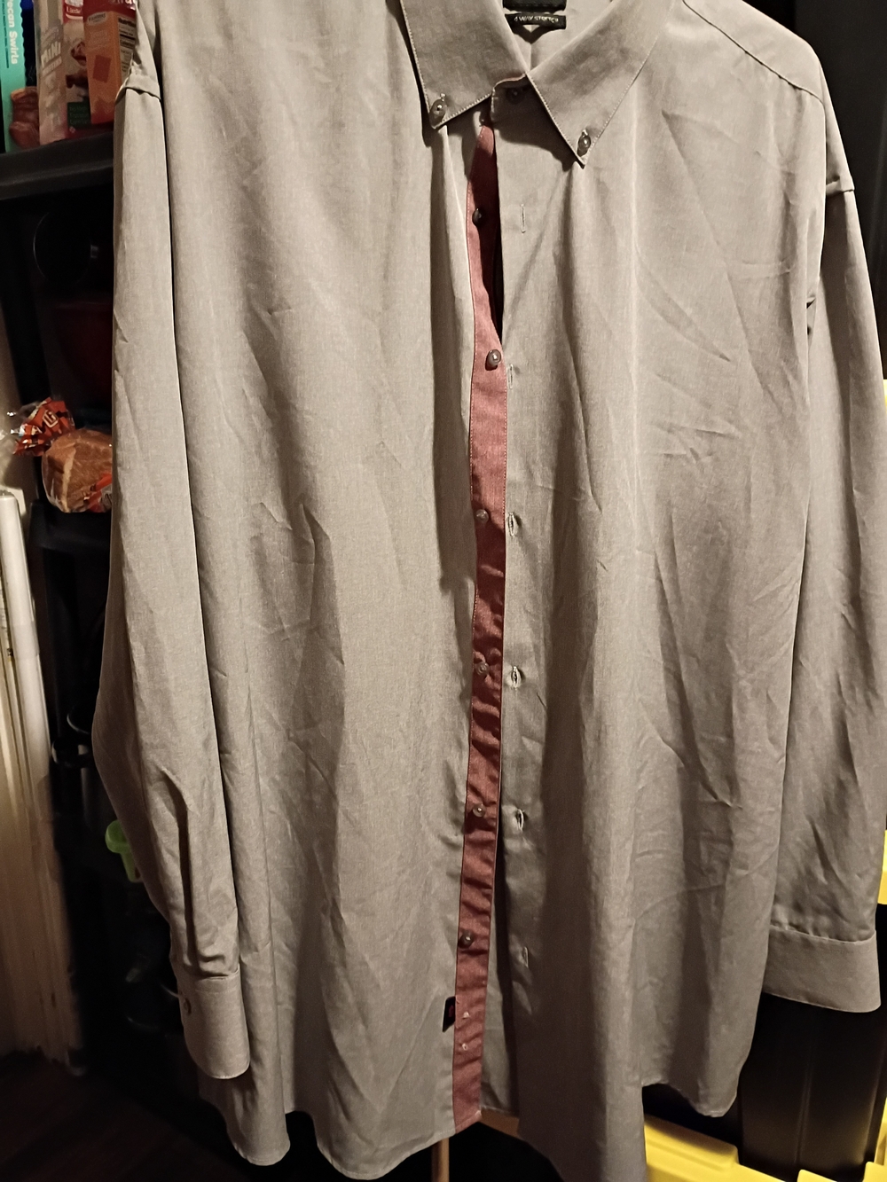 Men's Light Gray Button-Down Shirt with Contrast Placket